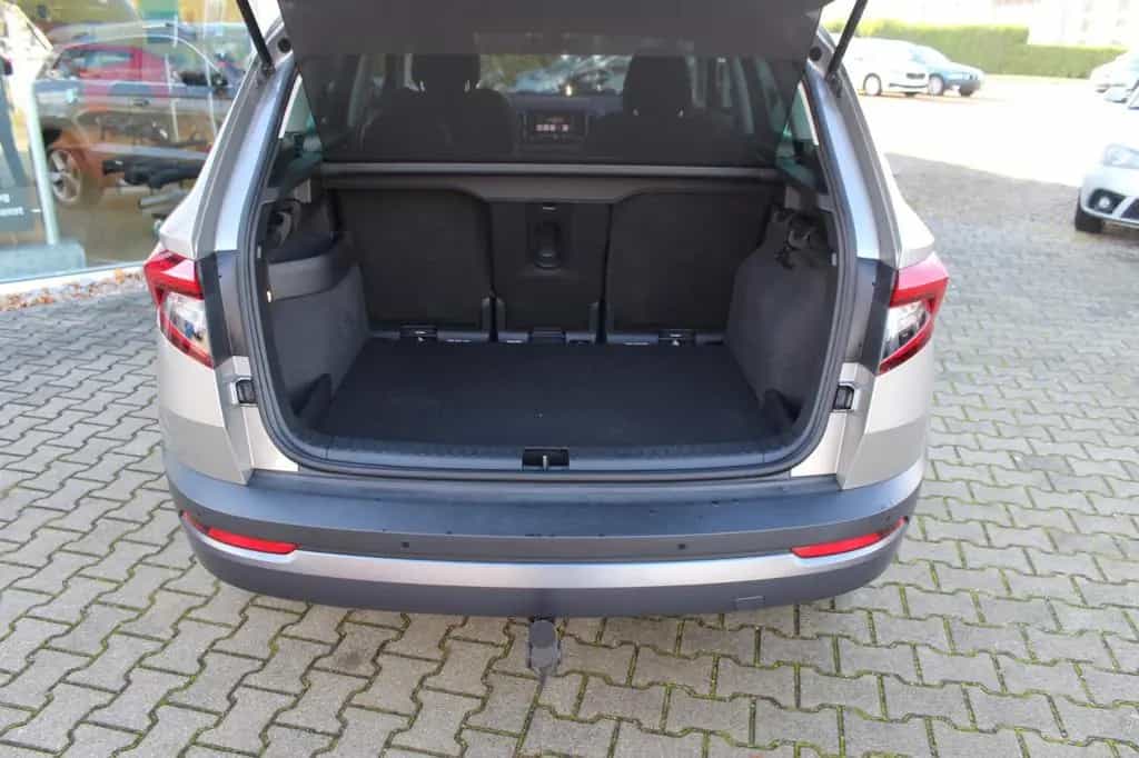 Skoda Karoq 1.5l Style DSG /AHK/LED 11/2017-photo-34