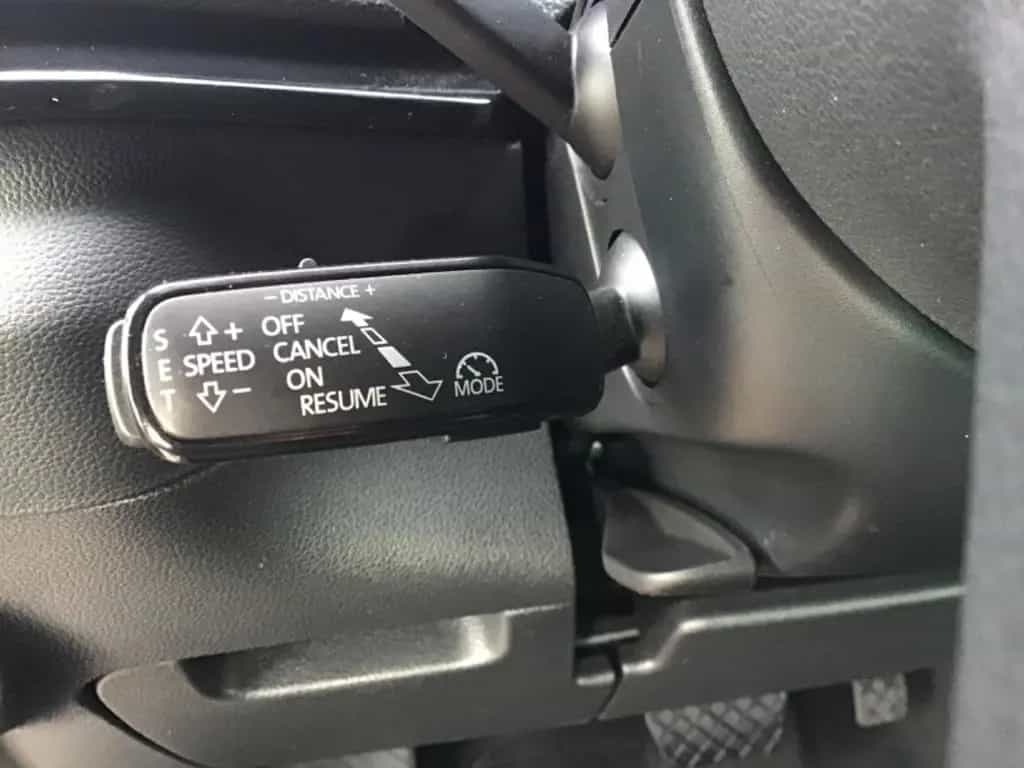 Skoda Karoq 1.5l Style DSG /AHK/LED 11/2017-photo-35