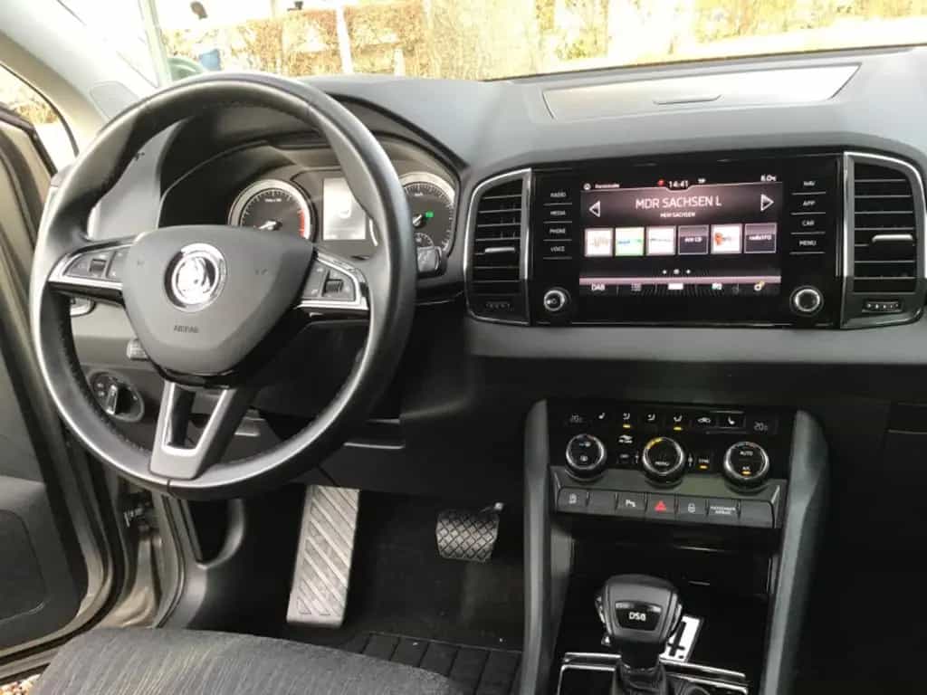 Skoda Karoq 1.5l Style DSG /AHK/LED 11/2017-photo-36