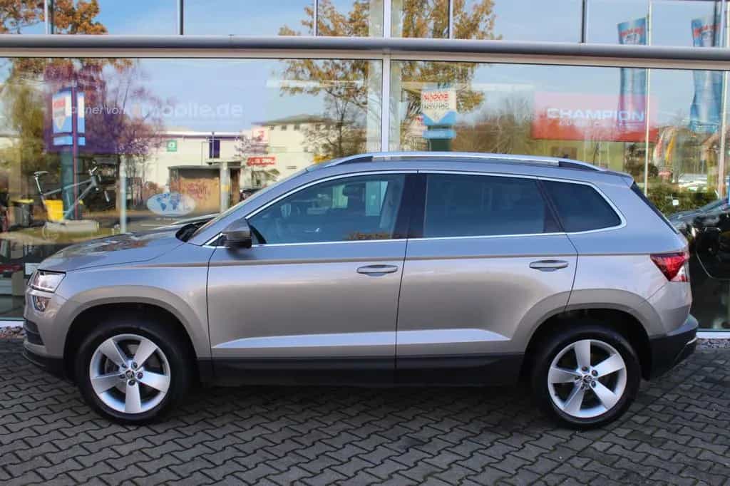 Skoda Karoq 1.5l Style DSG /AHK/LED 11/2017-photo-9