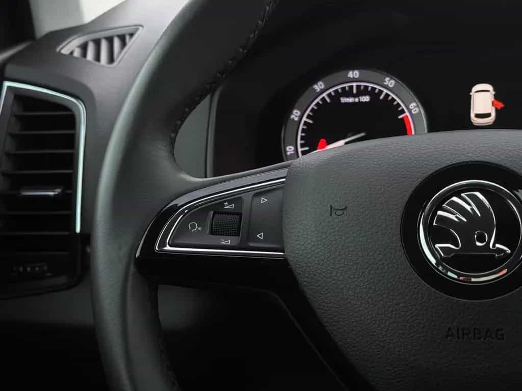 Skoda Karoq Ambition AUTOMATIK°LED°NAVI°KEYLESS°SHZ 08/2019-photo-11