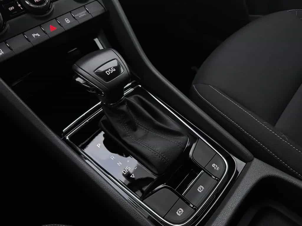 Skoda Karoq Ambition AUTOMATIK°LED°NAVI°KEYLESS°SHZ 08/2019-photo-20