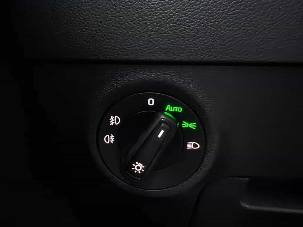 Skoda Karoq Ambition AUTOMATIK°LED°NAVI°KEYLESS°SHZ 08/2019-photo-21