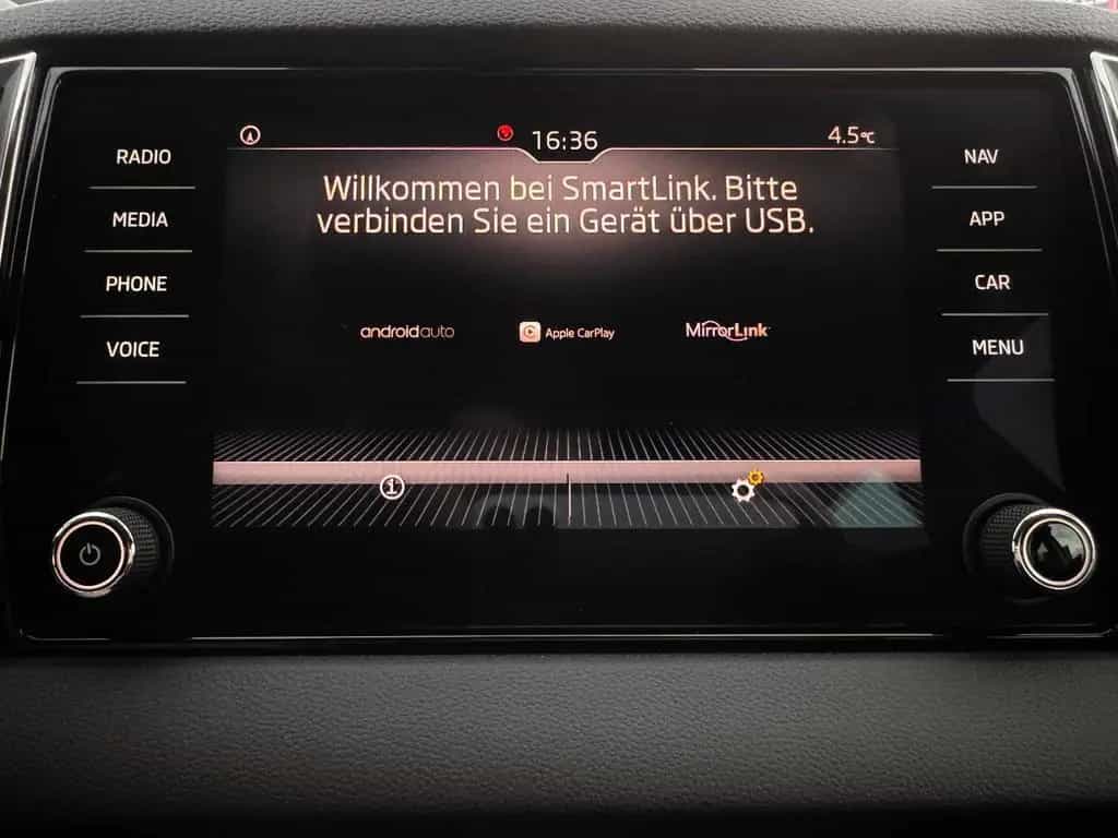 Skoda Karoq Ambition AUTOMATIK°LED°NAVI°KEYLESS°SHZ 08/2019-photo-22