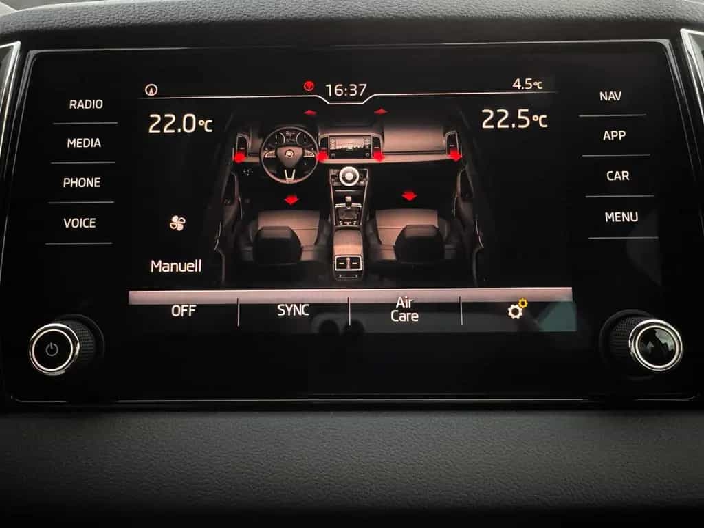 Skoda Karoq Ambition AUTOMATIK°LED°NAVI°KEYLESS°SHZ 08/2019-photo-27