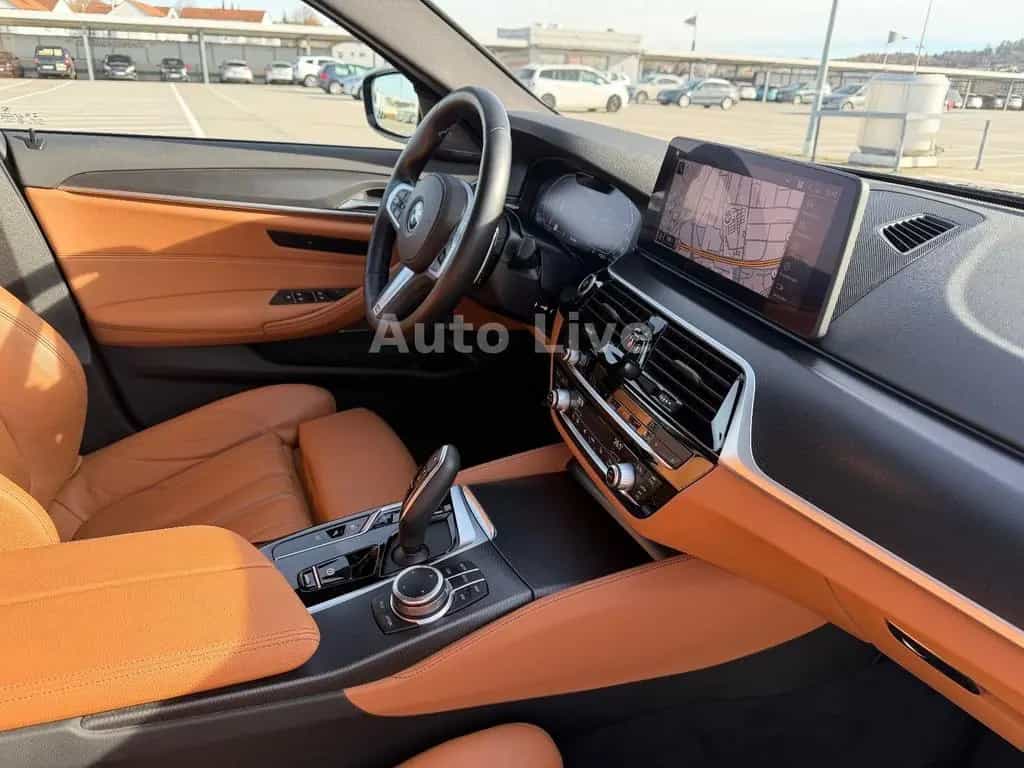 BMW 5 Series 530e x Drive*SAG*M PAKET*GSH*LASER*LEDER*360*VOL 04/2022-photo-14