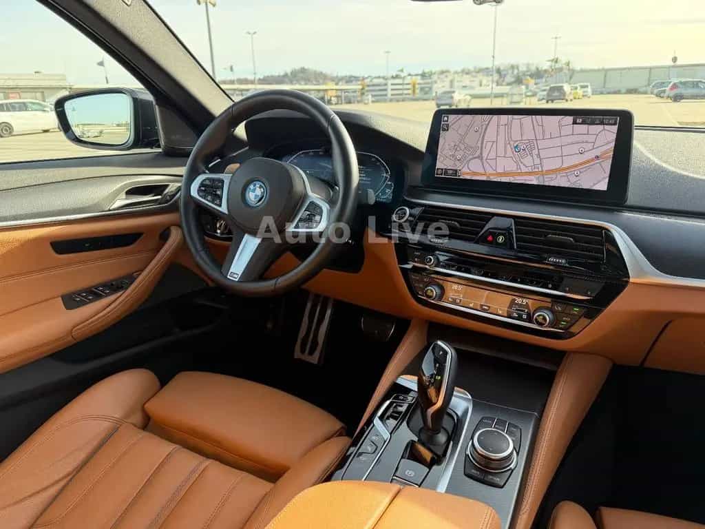 BMW 5 Series 530e x Drive*SAG*M PAKET*GSH*LASER*LEDER*360*VOL 04/2022-photo-16