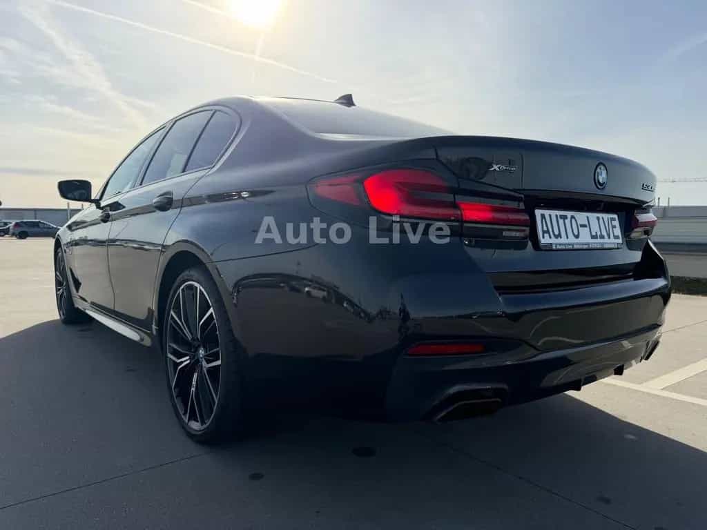 BMW 5 Series 530e x Drive*SAG*M PAKET*GSH*LASER*LEDER*360*VOL 04/2022-photo-2