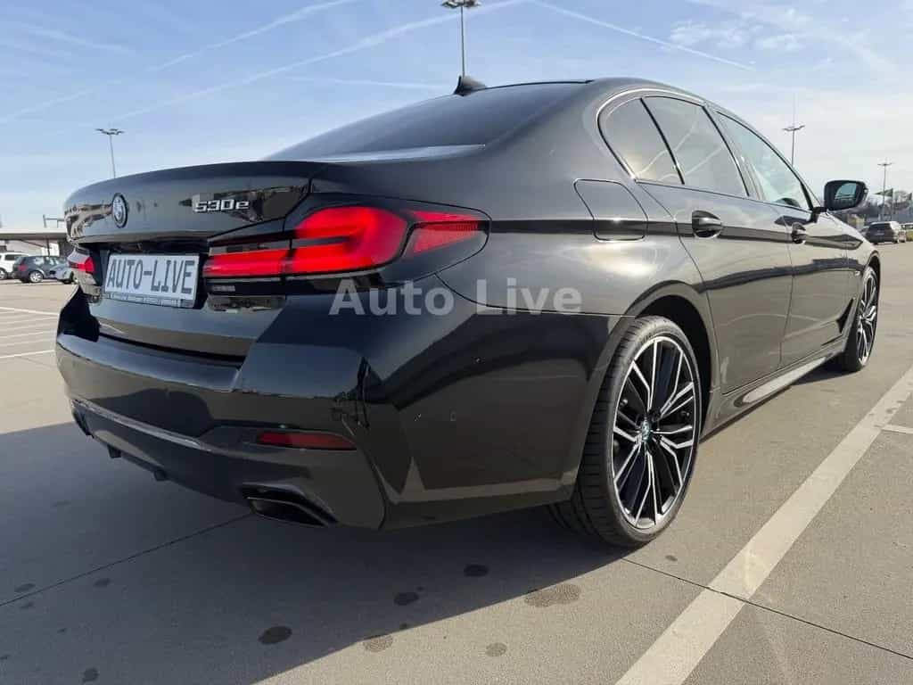 BMW 5 Series 530e x Drive*SAG*M PAKET*GSH*LASER*LEDER*360*VOL 04/2022-photo-4