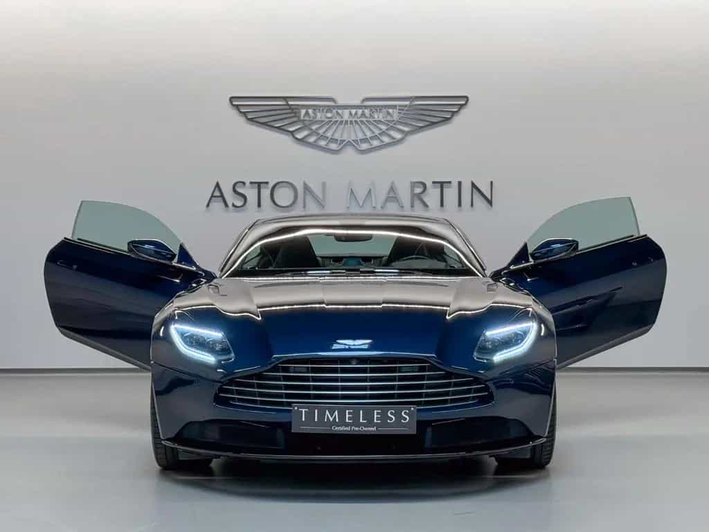 Aston Martin DB11 V8 09/2018-photo-11