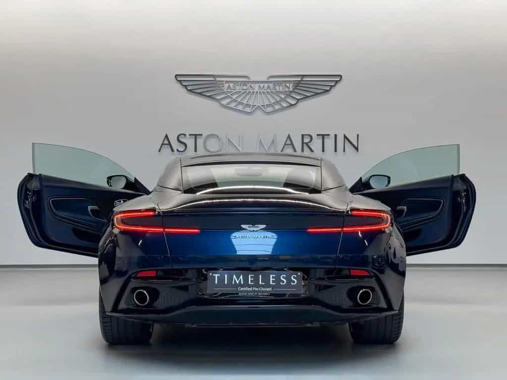Aston Martin DB11 V8 09/2018-photo-12