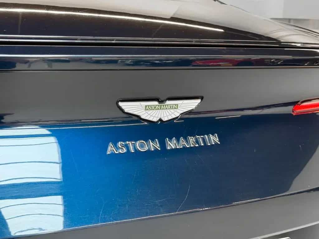 Aston Martin DB11 V8 09/2018-photo-13