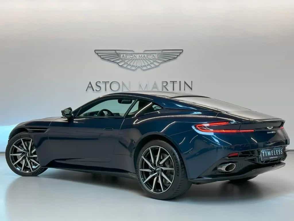 Aston Martin DB11 V8 09/2018-photo-4