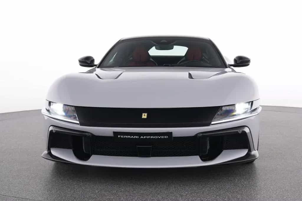 Ferrari 12Cilindri Full Carbon 04/2025-photo-1