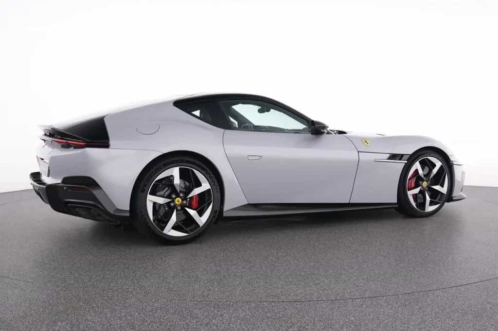 Ferrari 12Cilindri Full Carbon 04/2025-photo-11
