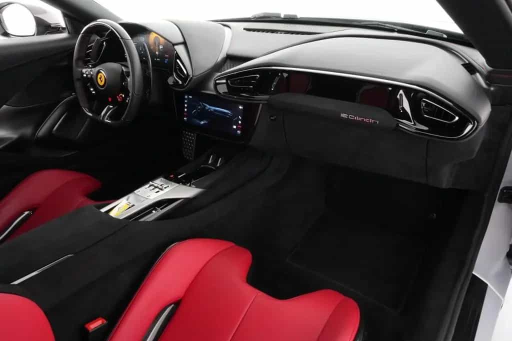 Ferrari 12Cilindri Full Carbon 04/2025-photo-24