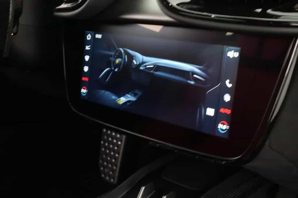 Ferrari 12Cilindri Full Carbon 04/2025-photo-27