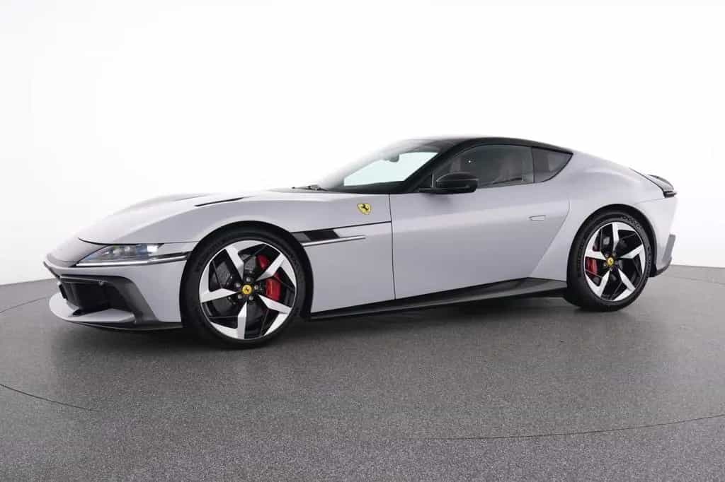Ferrari 12Cilindri Full Carbon 04/2025-photo-3