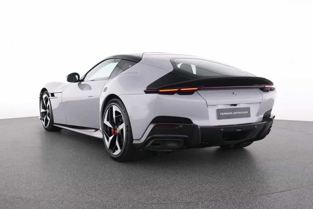 Ferrari 12Cilindri Full Carbon 04/2025-photo-7