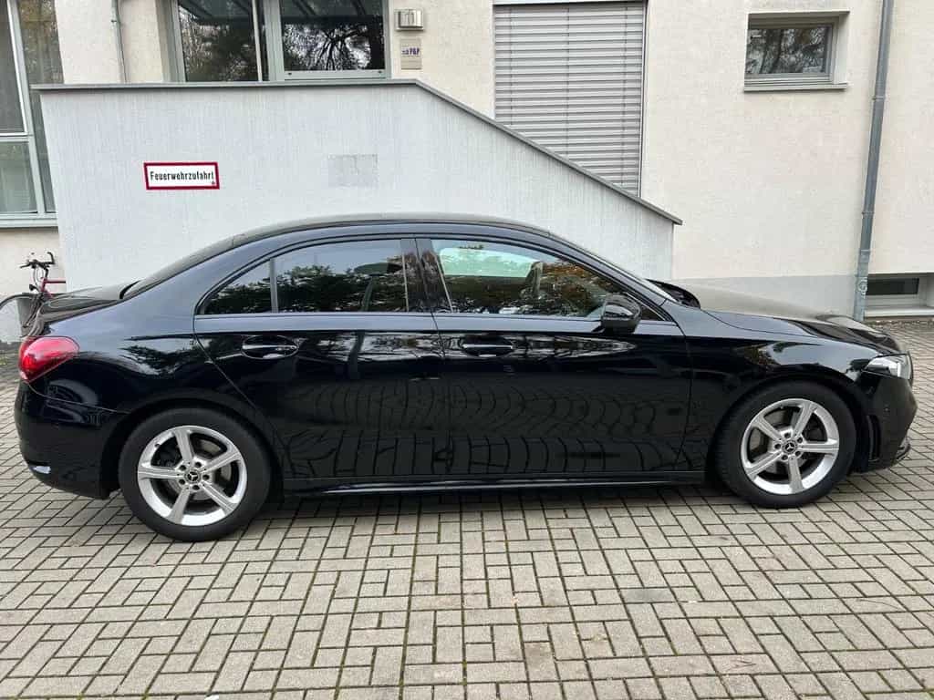 Mercedes-Benz A-Class Limousine - AMG-Line - NIGHT PAKET - MBUX 09/2020-photo-15