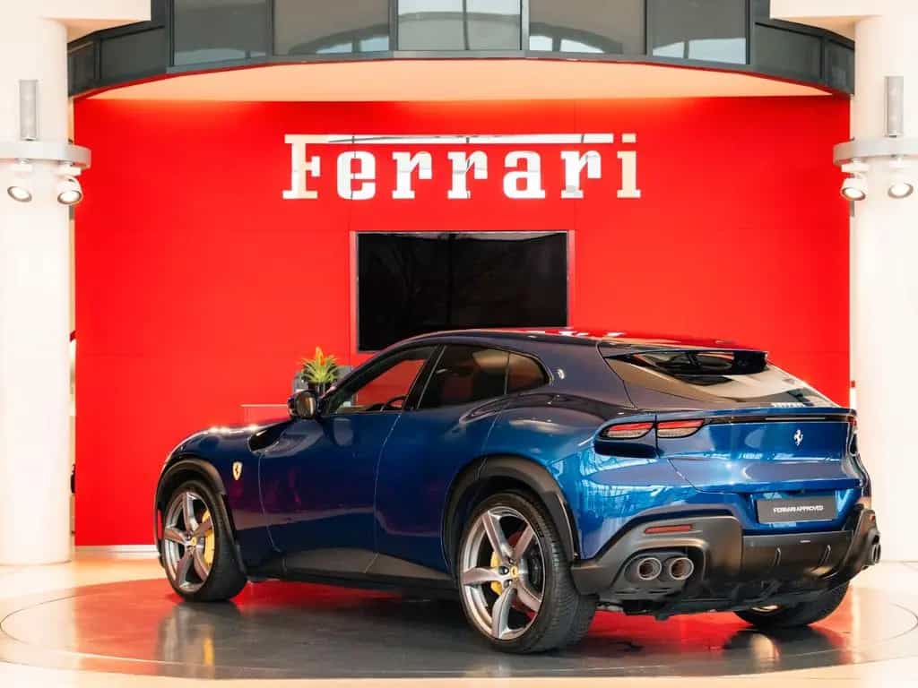 Ferrari Purosangue Panoramadach*Massagesitze*LED-Lenkrad 12/2023-photo-3