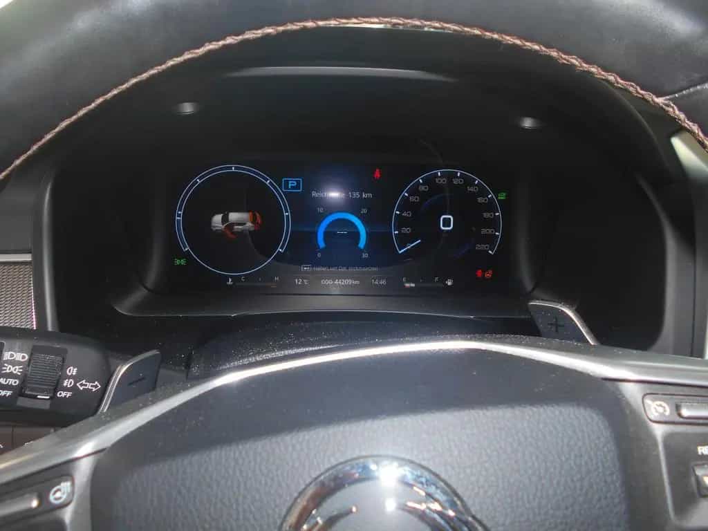 Ssangyong Rexton 2.2 Diesel e-XDi 220 Sapphire 4WD AT 09/2022-photo-9