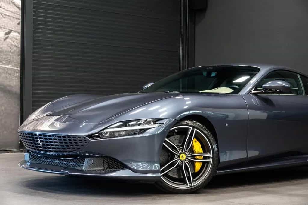 Ferrari Roma V8 Sonderausstattung Werksgarantie 2028 01/2020-photo-1