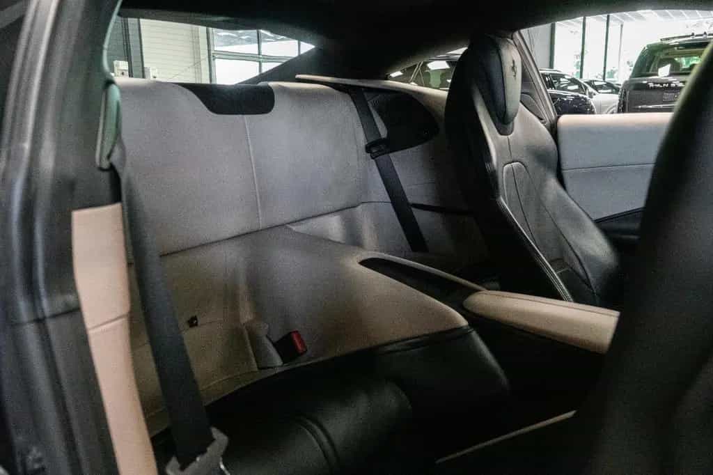 Ferrari Roma V8 Sonderausstattung Werksgarantie 2028 01/2020-photo-13