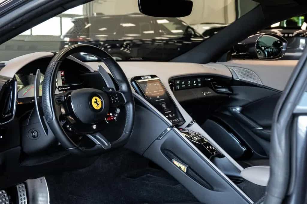 Ferrari Roma V8 Sonderausstattung Werksgarantie 2028 01/2020-photo-23