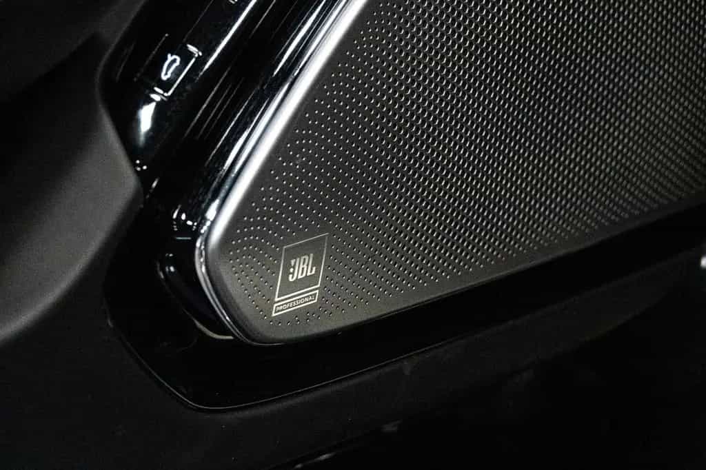Ferrari Roma V8 Sonderausstattung Werksgarantie 2028 01/2020-photo-7