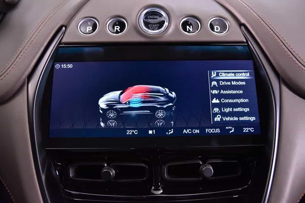 Aston Martin DBX 4.0 V8 DBX707 07/2023-photo-16
