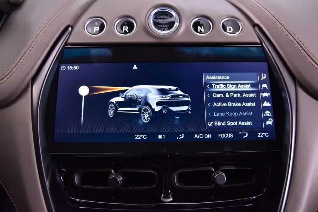 Aston Martin DBX 4.0 V8 DBX707 07/2023-photo-17