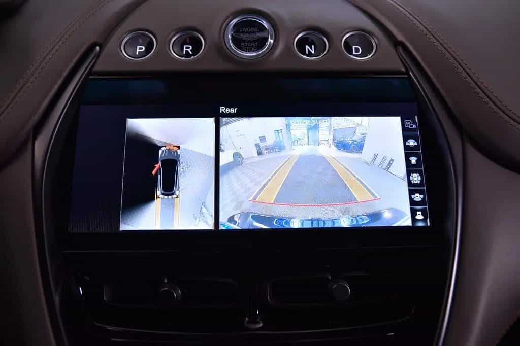 Aston Martin DBX 4.0 V8 DBX707 07/2023-photo-18