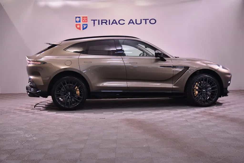 Aston Martin DBX 4.0 V8 DBX707 07/2023-photo-5
