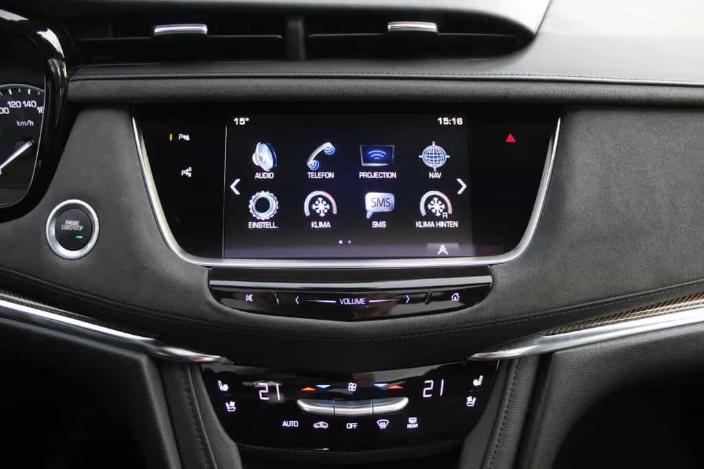 Cadillac XT5 3.6 V6 AWD Platinum, Unfallfrei - EU Modell 07/2017-photo-11