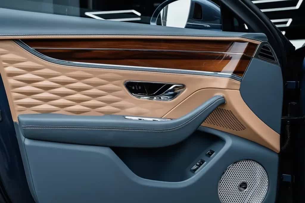 Bentley Flying Spur 6.0 W12 First Edition Mulliner 05/2020-photo-12