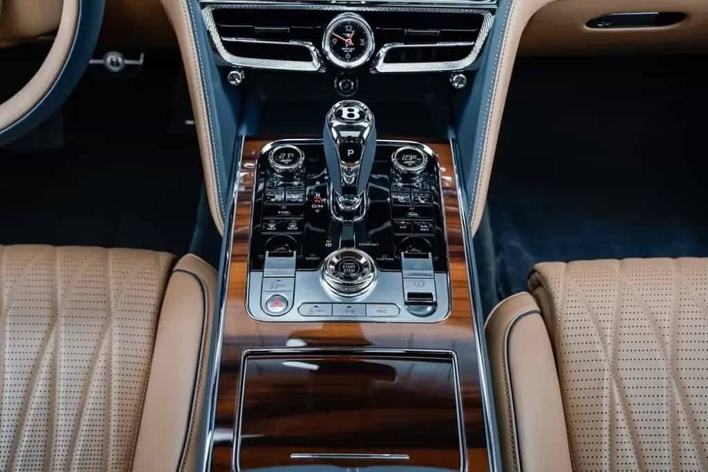 Bentley Flying Spur 6.0 W12 First Edition Mulliner 05/2020-photo-18