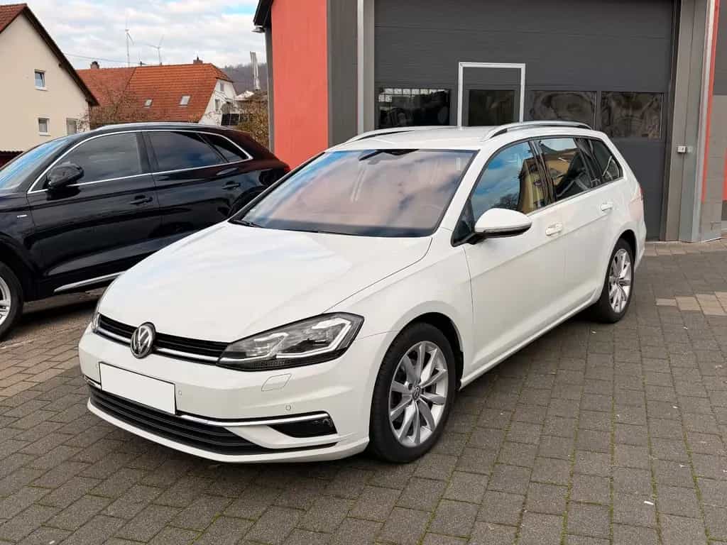 Volkswagen Golf VII Variant Highline *DSG*LED*NAVI*MASSAGE* 04/2017-photo-0