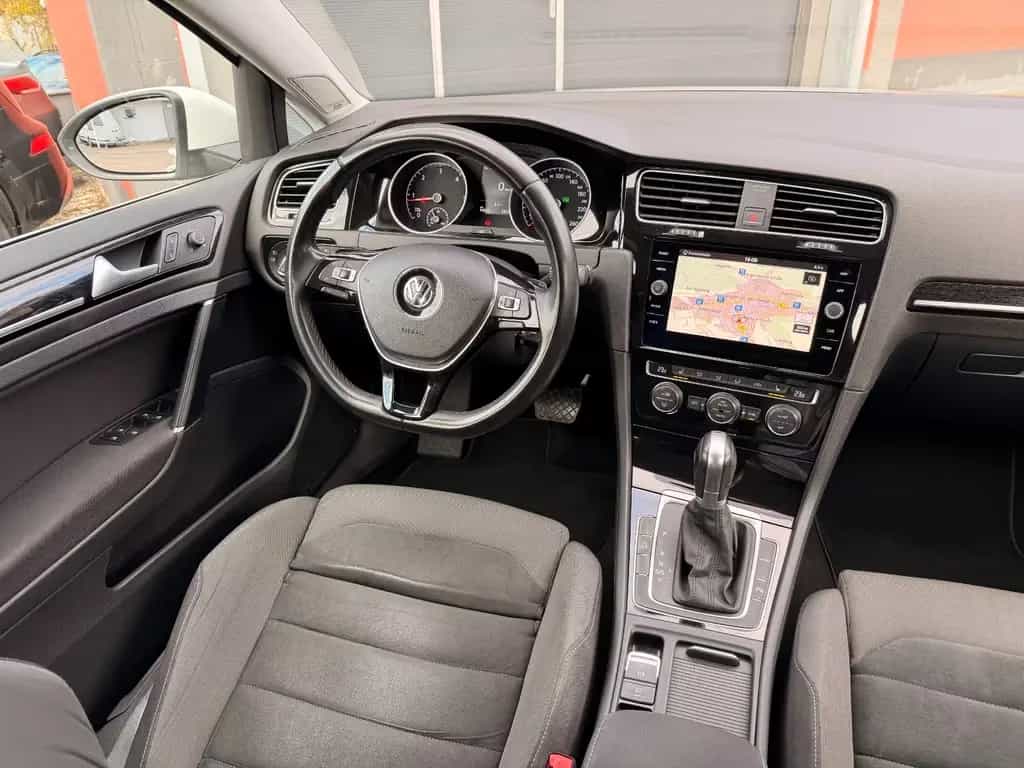 Volkswagen Golf VII Variant Highline *DSG*LED*NAVI*MASSAGE* 04/2017-photo-21