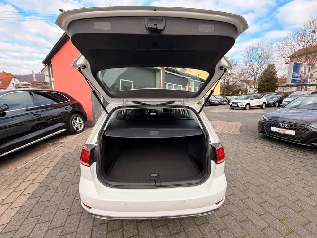 Volkswagen Golf VII Variant Highline *DSG*LED*NAVI*MASSAGE* 04/2017-photo-22