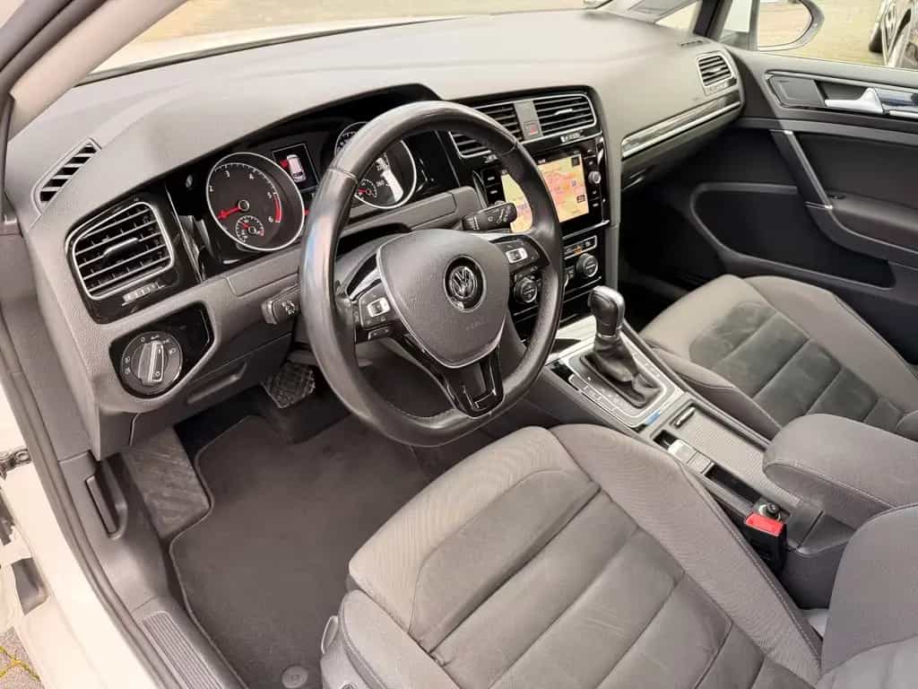 Volkswagen Golf VII Variant Highline *DSG*LED*NAVI*MASSAGE* 04/2017-photo-7