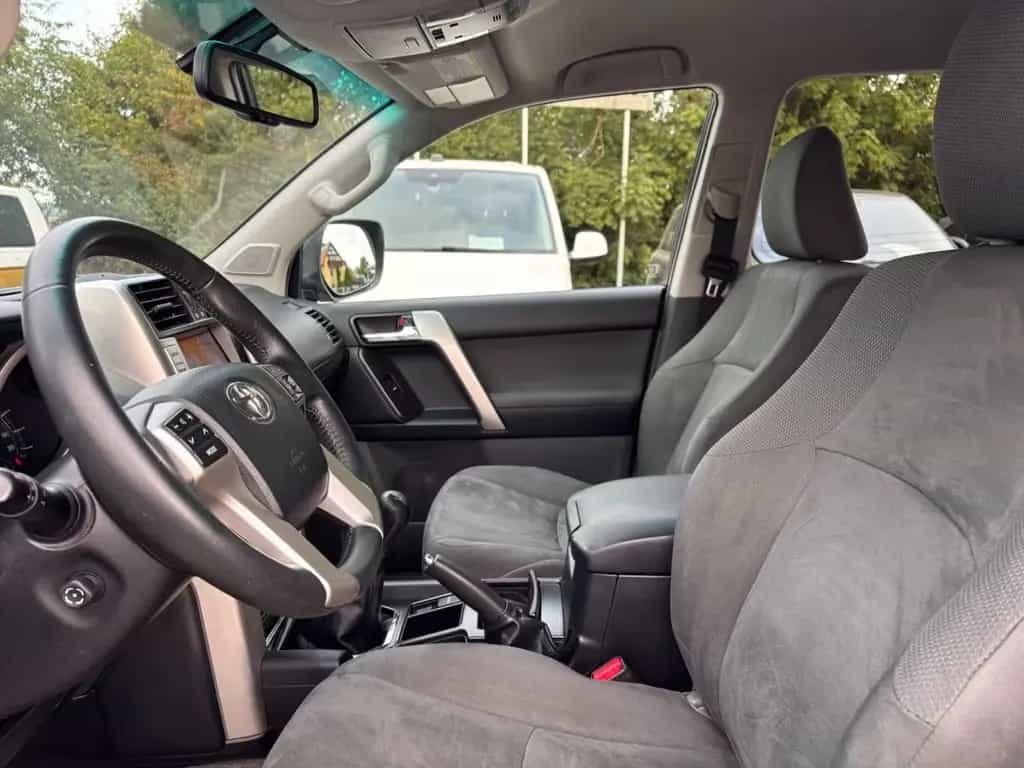 Toyota Land Cruiser 3.0 D-4D 6-Gang Schalter Webasto 05/2012-photo-5