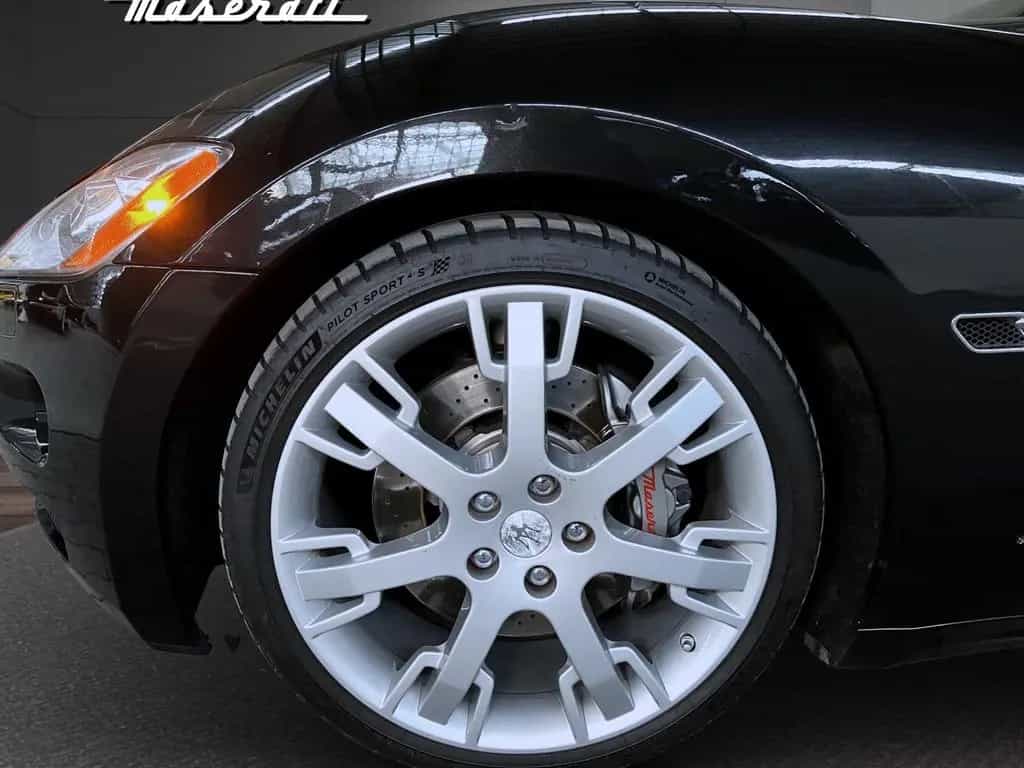 Maserati Granturismo S Automatik *Sonderfinanzierung* 05/2011-photo-20