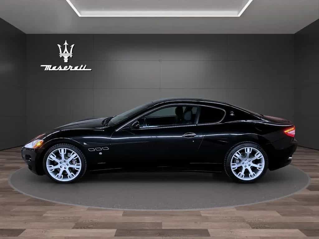 Maserati Granturismo S Automatik *Sonderfinanzierung* 05/2011-photo-3