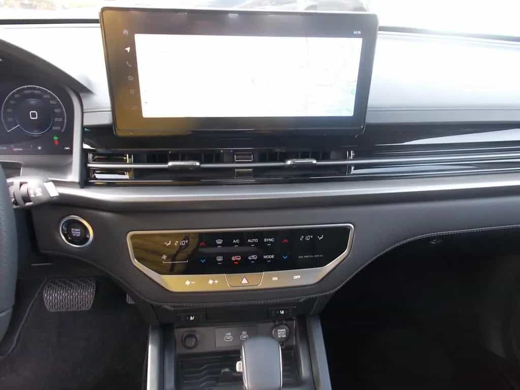 KGM Musso Grand 4WD Autom., Navi , LED, Leder 06/2025-photo-24