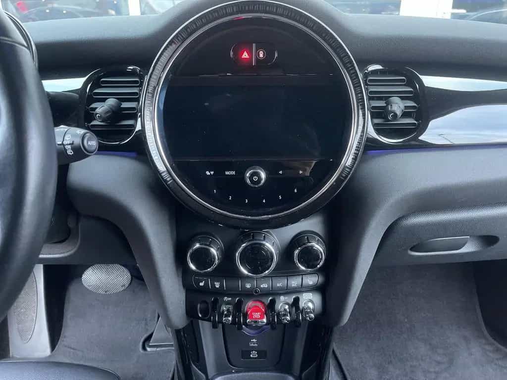 MINI Cooper 1.5 AUT Classic Trim LED NAVI SHZ RFK PDC 02/2023-photo-16