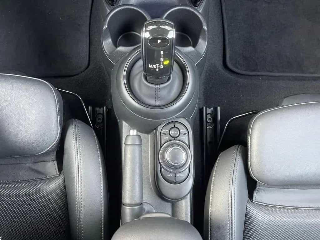 MINI Cooper 1.5 AUT Classic Trim LED NAVI SHZ RFK PDC 02/2023-photo-17