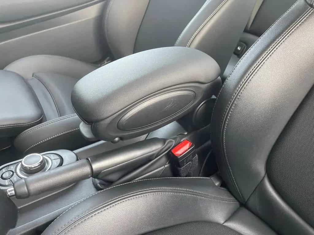 MINI Cooper 1.5 AUT Classic Trim LED NAVI SHZ RFK PDC 02/2023-photo-31