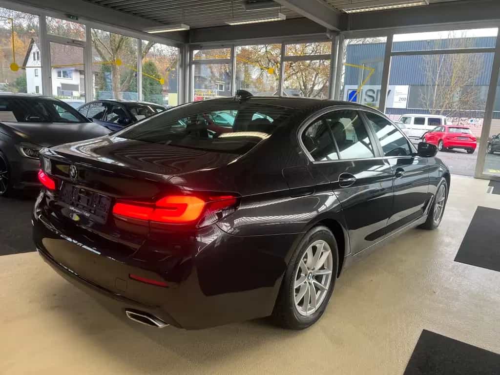 BMW 520 d Lim. Mild Hybrid *SITZHEIZUNG & BELÜFTUNG* 02/2022-photo-6