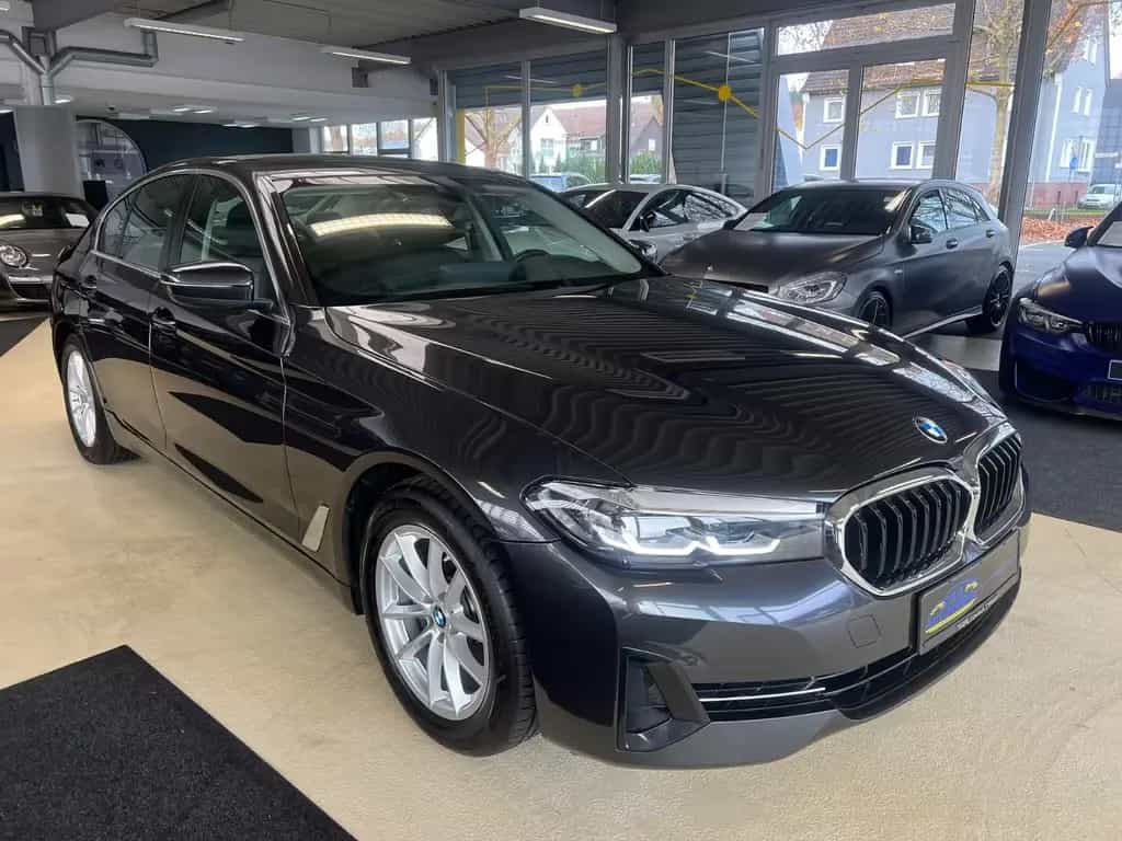 BMW 520 d Lim. Mild Hybrid *SITZHEIZUNG & BELÜFTUNG* 02/2022-photo-8
